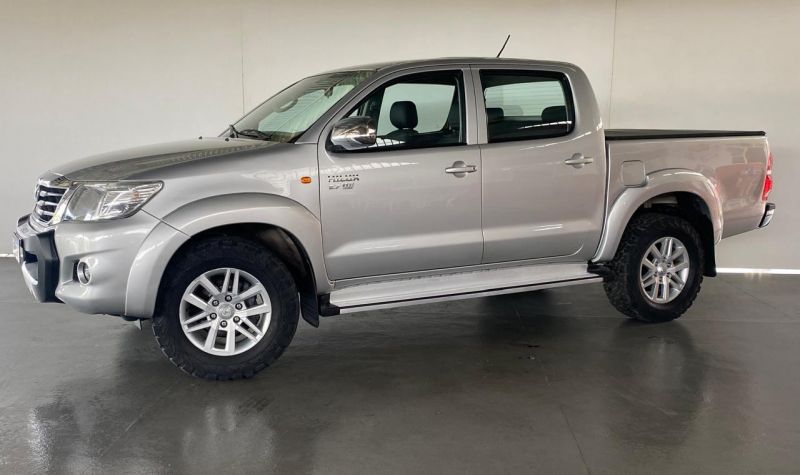 TOYOTA - HILUX SR CD AUT. FLEX - 2012/2012 